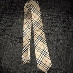 Men’s Burberry Tie - classic check! FANTASTIC!